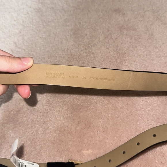 MICHAEL Michael Kors Adjustable Belt Bag NWT Logo Black Grey MK Gold Hardware - Picture 3 of 6